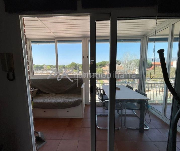 Foto e0e88c52-fd01-4f61-9add-44e7c9e67e53. Àtic amb calefacció aparcament piscina a Gava Mar Gavà