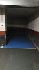 Parking coche en Calle de antonio salces 1. Garaje en zona centrica