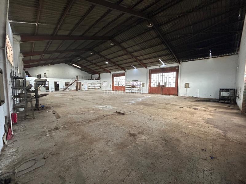 Foto 696fcac0-e2d7-434d-906f-268723cd46ef. Industrial plot in c-605 201 in Área Rural Segovia