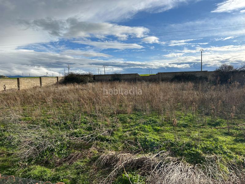 Foto c82ee6a6-e59b-489b-999a-12c0b334d080. Industrial plot in c-605 201 in Área Rural Segovia