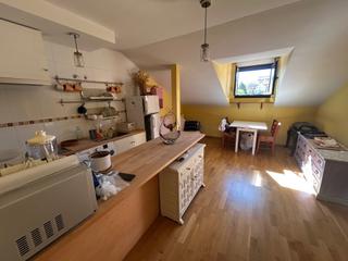 Apartament  Camino de valseca. Estupendo piso con ascensor en la zona de aparcamiento exterior