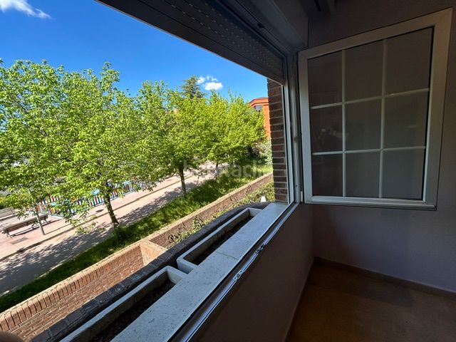 Foto e6bccc92-71b8-45ef-add3-2352ab1b72f6. Pis amb calefacció a Canillas Madrid