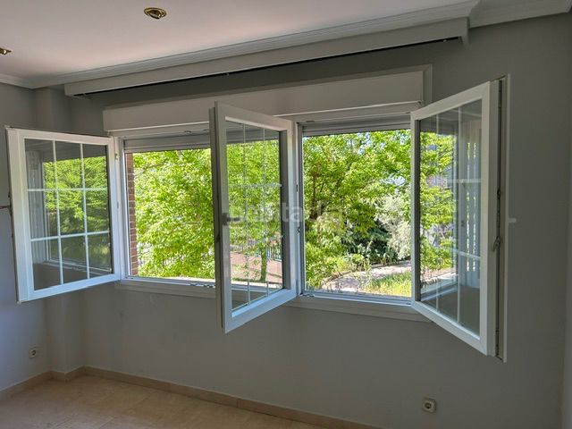 Foto f5ab39b4-73bd-4098-ba20-07bab026f729. Pis amb calefacció a Canillas Madrid