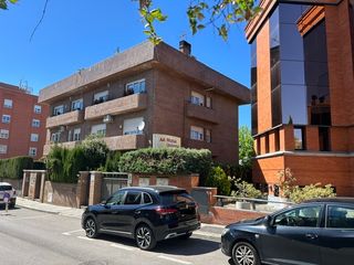 Pis  Calle de ulises. Exclusivo edificio a 3 minutos del metro de arturo soria