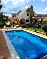Miete Chalet  Calle de los balagos. Casa independiente con piscina privada en la sierra de guadarram