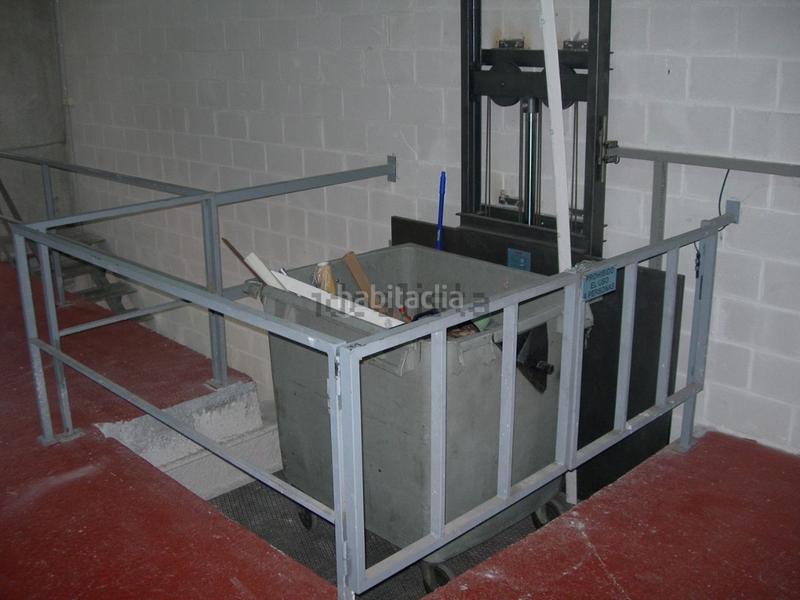 Foto 9cab1eb8-80d5-4b09-8efa-db57374169b3. Nau industrial a Muskiz