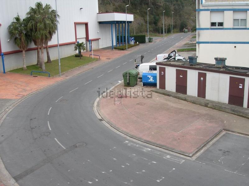 Foto b0d43ead-d4f7-41c1-bc9d-b962bce82c5e. Nau industrial a Muskiz