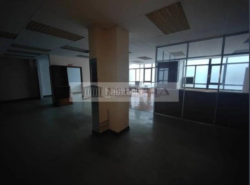 Foto 2b0edd38-f83d-40e7-a33c-8100ca87a6a6. Nave industrial local industrial en Rekalde Centro Bilbao