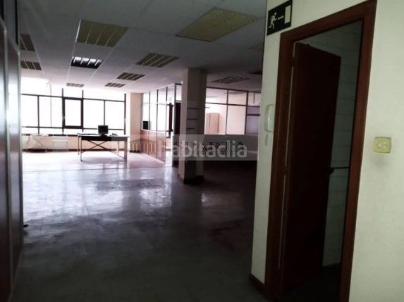 Foto e9b2fac0-0d2b-4858-bf88-49a40a4c49e0. Capannone industriale in Rekalde Centro Bilbao