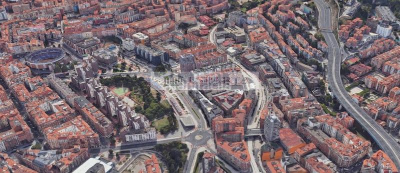 Foto f211d5c5-2731-4407-8ed0-fc62610c8c9b. Nave industrial local industrial en Rekalde Centro Bilbao