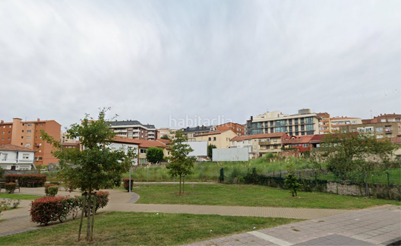 Foto b0bfa5f0-e3b1-4c6a-8212-754e30885df8. Terreno residenziale in Astillero (El)