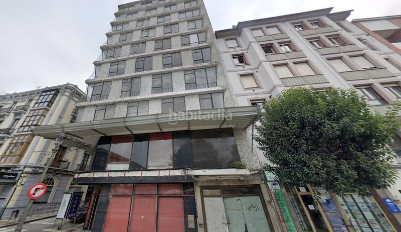 Foto 1b07c07d-7084-4cba-ba58-fb4910f36c6e. Terreno residencial edificio en obra parada en Navia