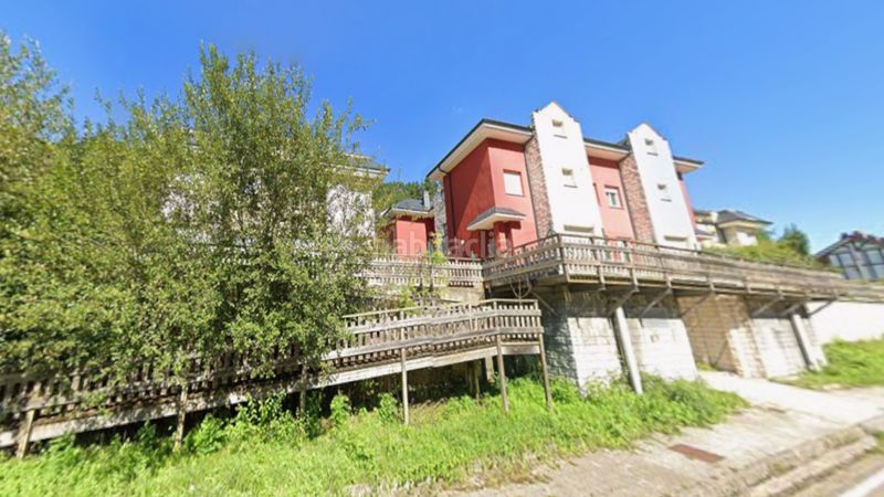 Foto fa2fd464-bf71-40f5-a6b3-8c5fbc392a60. Edifici a Arredondo