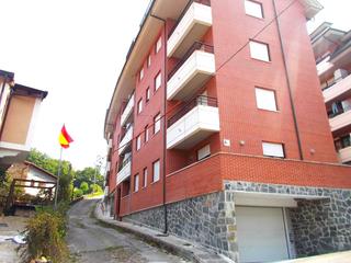 Edifici a Limpias. Edificio de viviendas en limpias