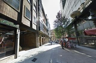 Parking coche en Plaza Circular. Parcela de garaje en bilbao