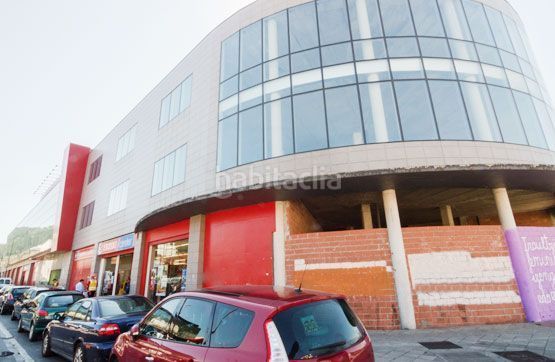 Foto de376322-269b-4c01-95c4-5e1b75cf1382. Local comercial a Gernika - Lumo