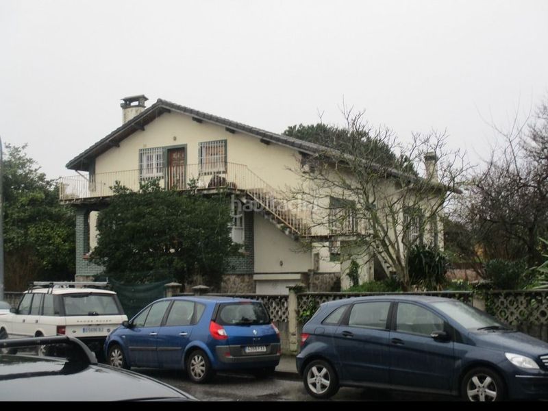 Foto 2bd65e5d-a200-43a4-9c96-7c5caaf0a4e5. Edificio in El Carbayedo - El Quirinal Avilés