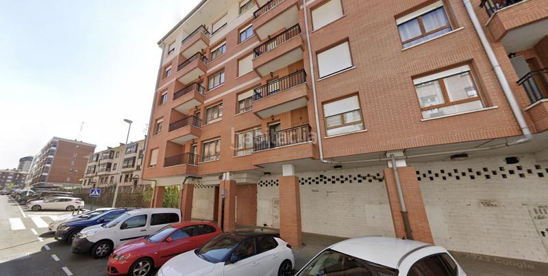 Foto b264cbcb-5fc5-44d4-be2b-75cfdd922496. Local comercial  en Galdakao