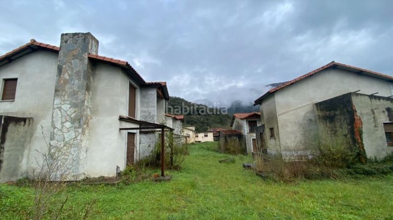 Foto 13dc2975-2190-4d36-b41c-9a14d46b0f0a. Terreny residencial a Ruesga