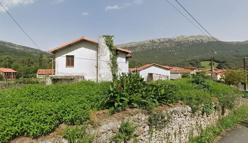 Foto b8f4a12e-429a-4f02-9b9f-a6680b5ae10b. Terreny residencial a Ruesga