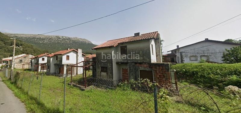 Foto c42b31ed-a196-4834-a7e1-619d4a4976a5. Terreny residencial a Ruesga