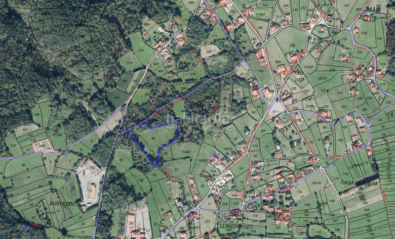 Foto bc33446f-0d2c-434b-b2fb-4e3ff9adf143. Terreny residencial a Cudillero