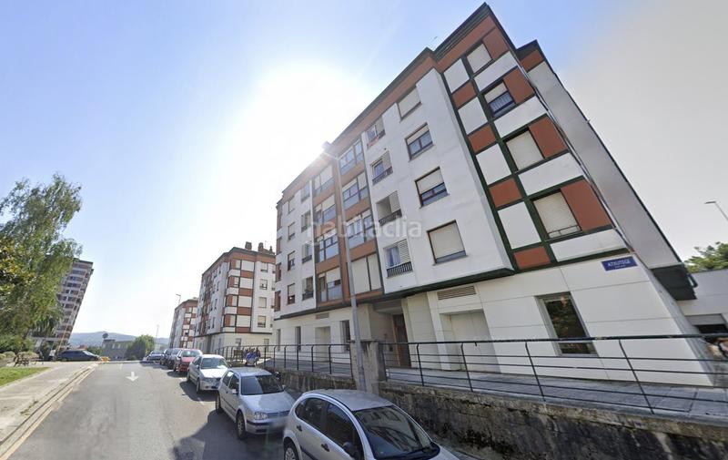 Foto c84565a8-7442-4d86-85ed-ea85a56d4366. Parking coche parcela de garaje en Erandio