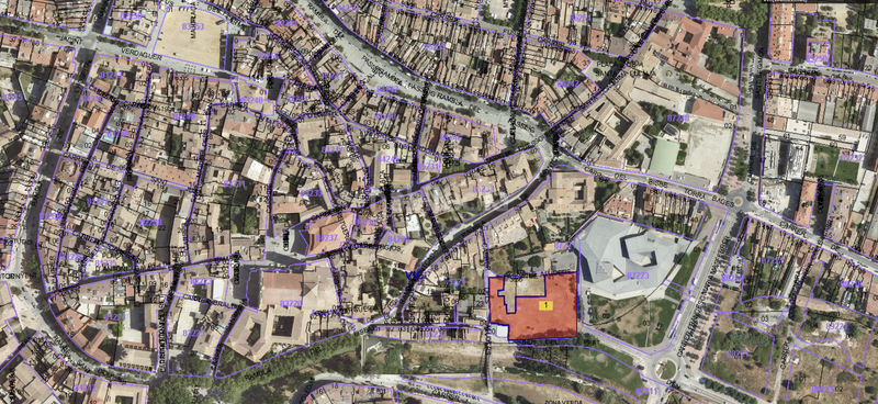 Foto 1c9aebf4-aa04-406d-a398-d8ed8d2f7e05. Terreno residenziale in Centre Vic