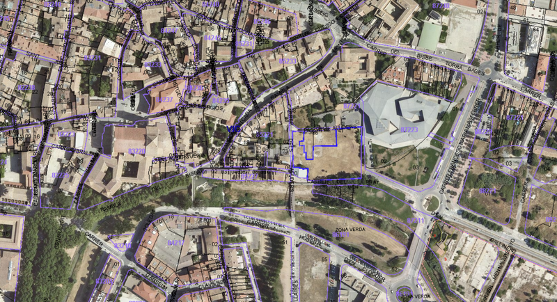 Foto dbe3734e-6f95-42e0-95a9-e4f905b16f68. Terreno residenziale in Centre Vic