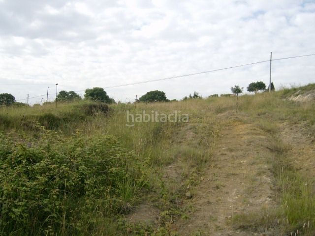 Foto 472977b6-e233-44a3-a19a-e416fc1a9809. Terreny residencial a Colunga