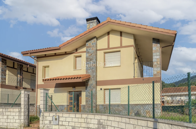 Foto 782230d1-360b-450c-9824-39202dfb2ab4. Haus mit heizung pool in Samano Castro - Urdiales