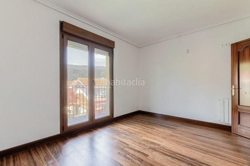 Foto e35ed653-ed9c-4e0f-a65b-75d88ad27387. Haus mit heizung pool in Samano Castro - Urdiales