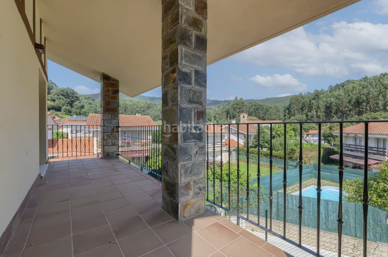 Foto fe41111c-8499-4538-8701-5a260ca90f40. Haus mit heizung pool in Samano Castro - Urdiales