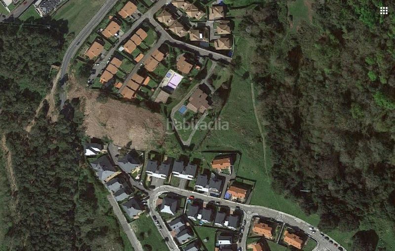Foto 6e4b677d-36f5-4205-bf4b-d897468781a2. Terreny residencial a Cotolino Castro - Urdiales