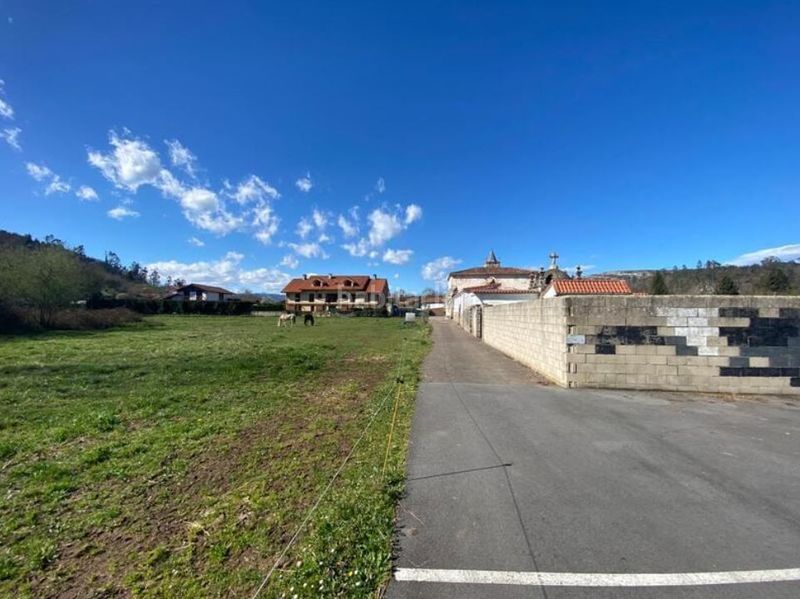 Foto d4a909b5-cdcf-4fdd-bd3a-8f41d4389311. Terreny residencial a Reocín