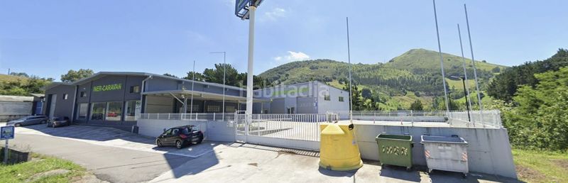 Foto 41ccb9df-fcfc-43ba-a0c8-bf7665452472. Nau industrial a Deba