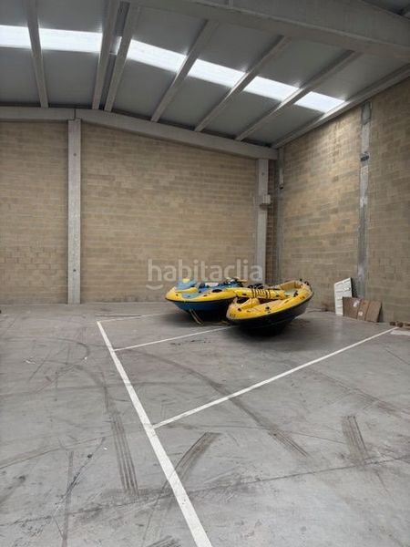 Foto 454ed23b-4757-4d61-ad05-3cfca8880615. Nau industrial a Deba