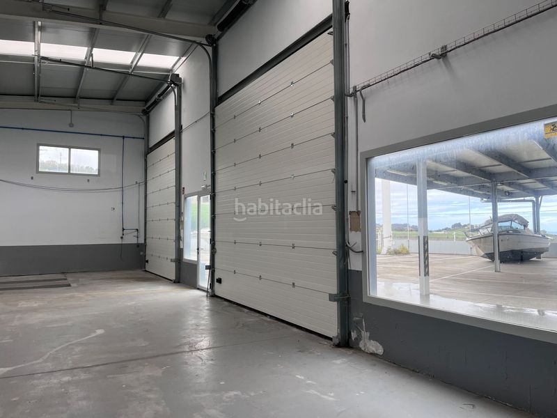 Foto a24362cf-763a-4b6a-947c-78006f6f1c2d. Nau industrial a Deba