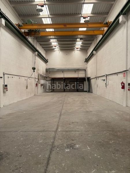 Foto e360db94-8f29-4be5-8399-bac648cb1b1c. Location bâtiment à usage industriel dans Loiu