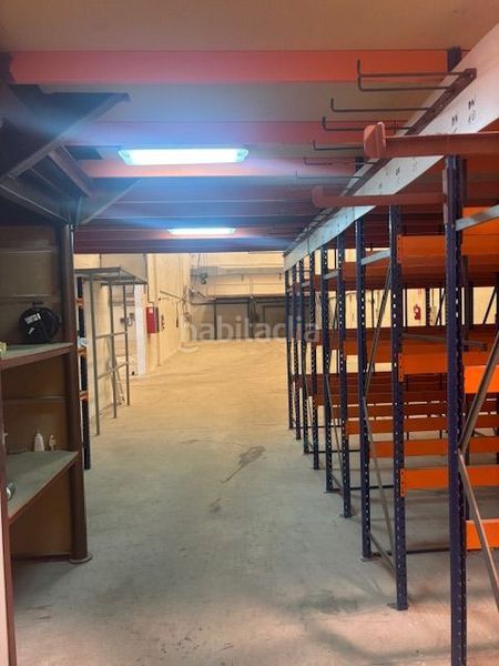 Foto e5e171d4-c4f2-46d9-98fd-2cdee8d5b9dd. Location bâtiment à usage industriel dans Loiu