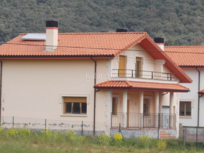 Foto 056ac0d1-6898-442a-8400-ff2041872c0c. Casa venta de 2 casas individuales en Liendo