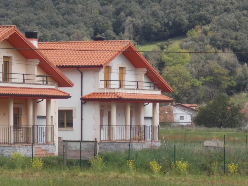 Foto 2d7dee26-8635-4c75-9252-300a271e910f. Casa venta de 2 casas individuales en Liendo