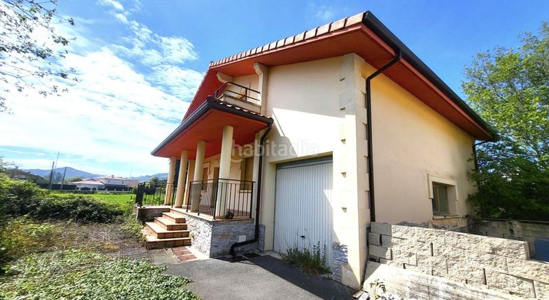 Foto b5f8d2b3-5c4a-4221-8532-581eeb95be4d. Casa venta de 2 casas individuales en Liendo