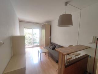 Lloguer Pis  Carrer de la providència 63. Piso en pleno corazon de vila de gracia. ideal para persona sola