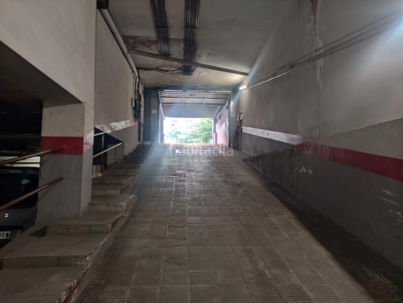 Foto d2be8c3a-16da-4630-a7a4-4220b95a6da1. Alquiler parking coche en carrer de pi i margall 22 plaza de muy facil acceso. parquing muy amplio y comoda maniobrabilidad. en Barcelona
