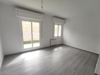 Location Appartement  Carrer de galileu 154. Precioso atico con terraza. totalmente reformado.