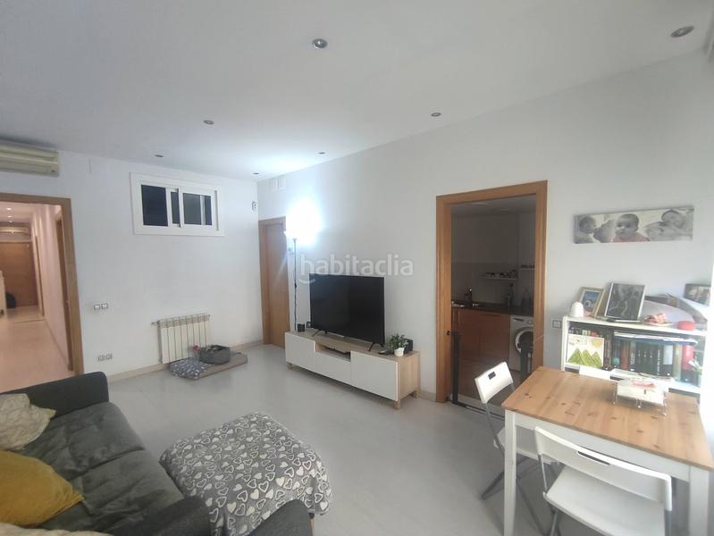 Foto 22925348-11fc-469d-905c-9fc8b316c7d0. Pis a carrer de la providència 83 a Vila de Gràcia Barcelona