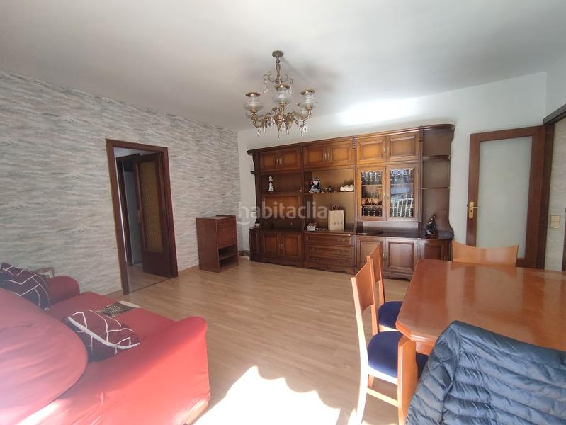 Foto 0a60d2d5-ae87-4c3d-a8d5-e7e28ab18579. Alquiler piso en avinguda del paral·lel 98 precioso piso amueblado totalmente exterior con dos amplios balcones/terraza en Barcelona