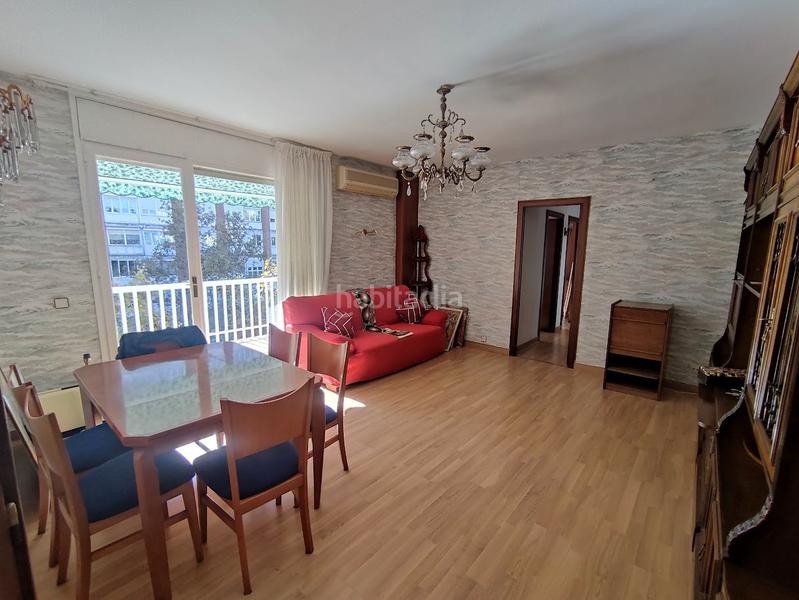 Foto 5d187dcf-cde6-48e9-923c-bcaff58010ca. Lloguer pis a avinguda del paral·lel 98 a Sant Antoni Barcelona