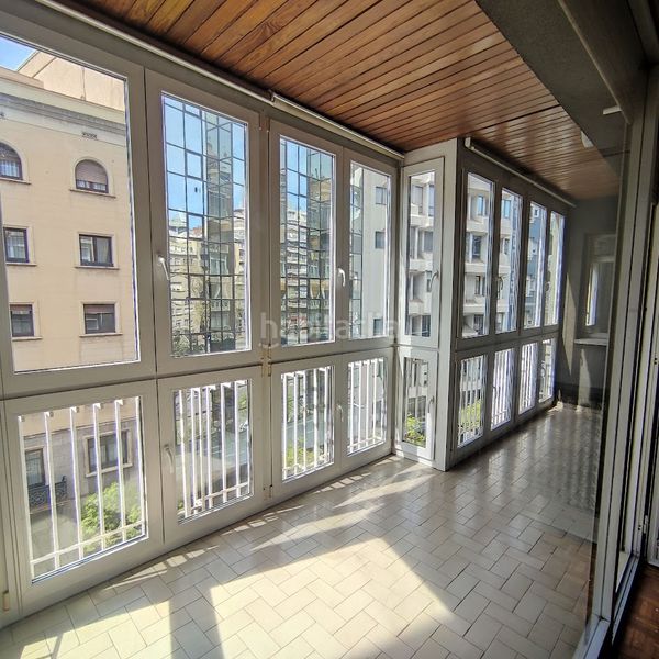 Foto 367a3e5d-b97c-491b-be8f-cc466e7d7e2c. Piso precioso piso, elegante y con solera. en Vila de Gràcia Barcelona